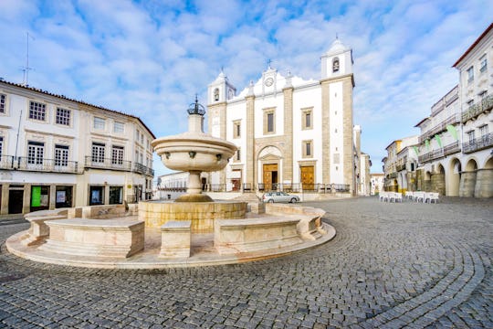Evora